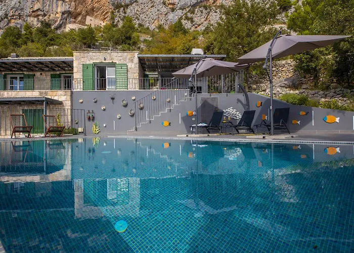 2m Makarska
